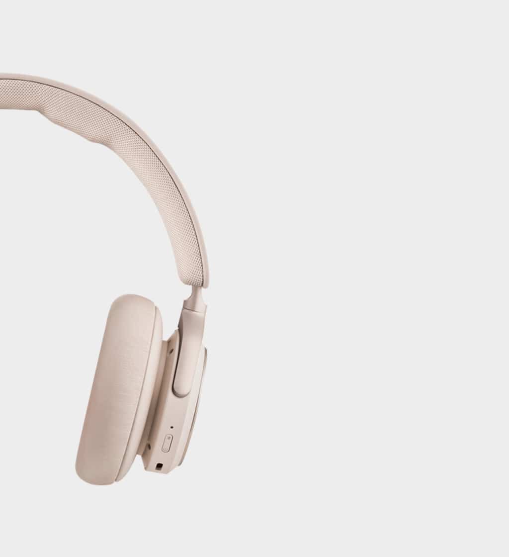Comfortable over-ear headphones – Image 3